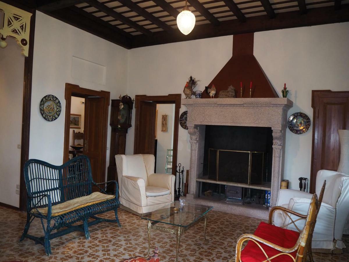 Вилла Casa Della Gioia Castelveccana Экстерьер фото